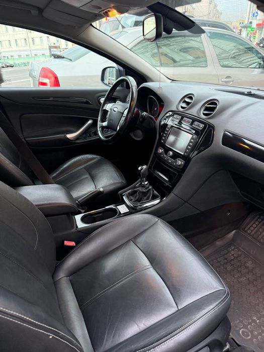 Автомобіль Ford Mondeo 2007 1.8 diesel