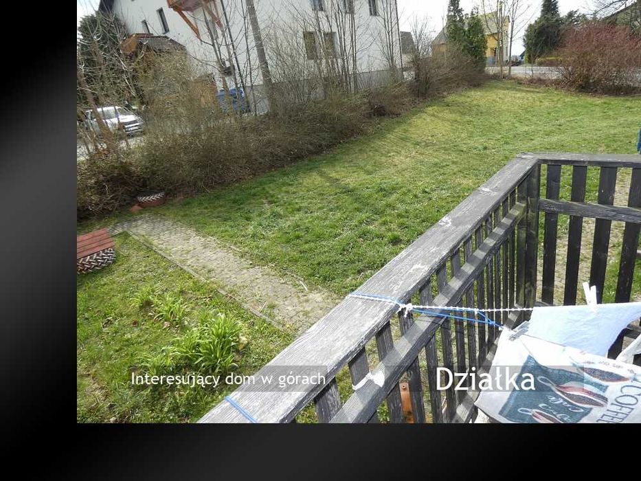 Interesujący dom w górach