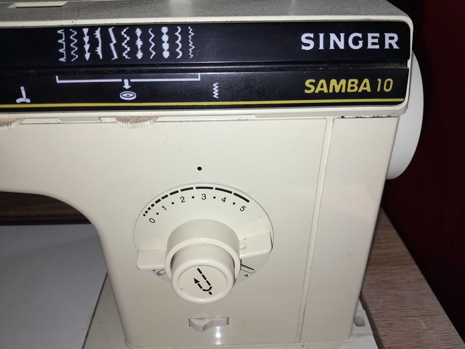 Maquina costura SINGER