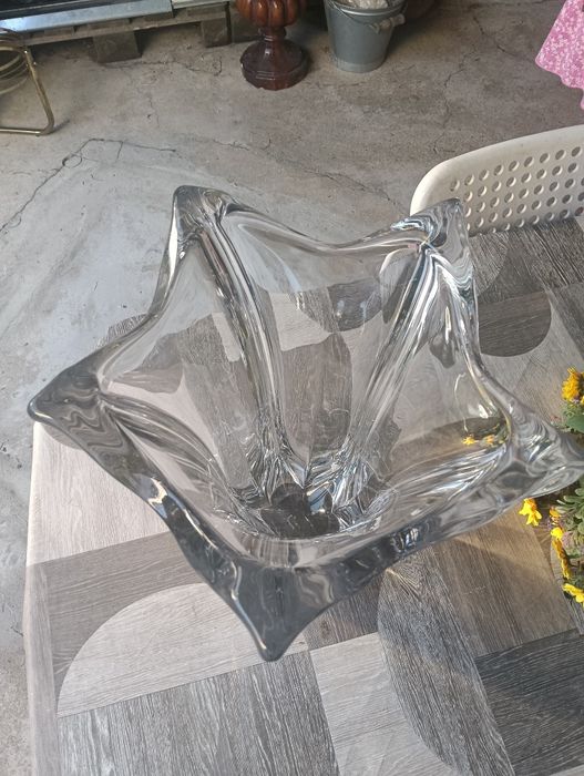 Vaso de cristal bruto tulipa
