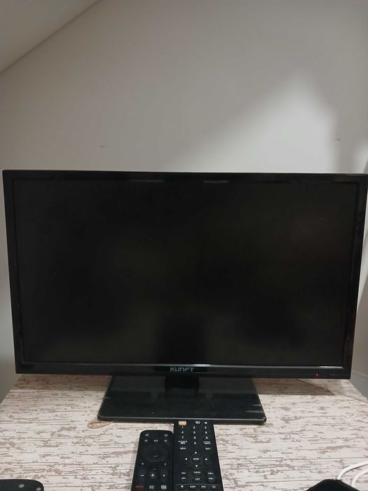 Quase uma doação : Tv , 2 Aquecedores , ar condicionado manual, etc