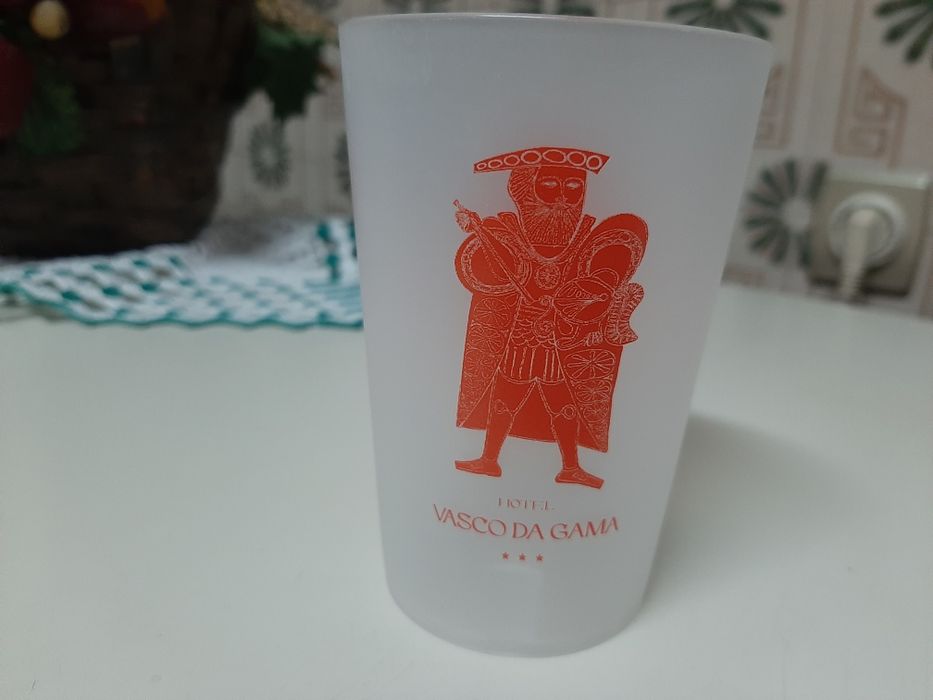 Copos plástico grosso, Hotel Vasco da Gama.Cartaxo Capital vinho.Taça.