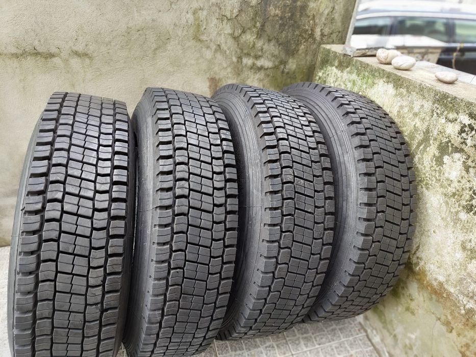 Pneus camião/trator novos