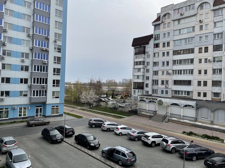 Стильна та сучасна квартира на березі, подобово, погодинно