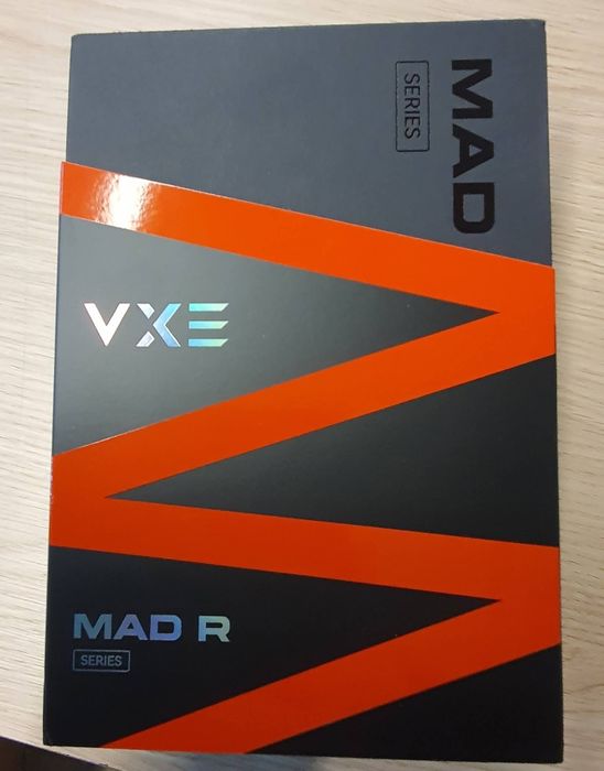 Bezprzewodowa mysz gamingowa VXE MAD