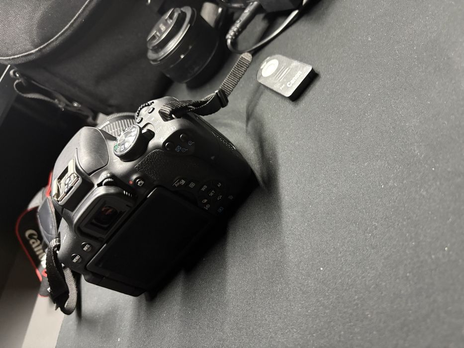 Lustrzanka Canon EOS 750D