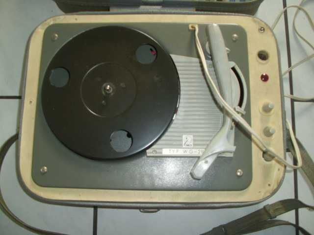 stary gramofon Fonica Wg 262