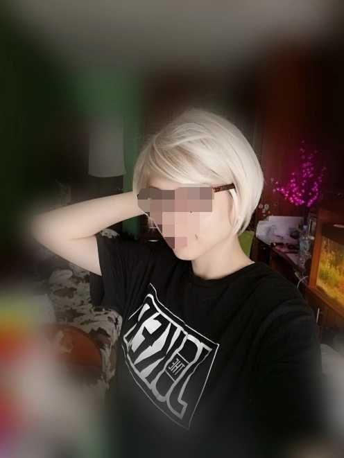 Nowa krótka peruka blond Na co dzień peruki damskie styl pixie