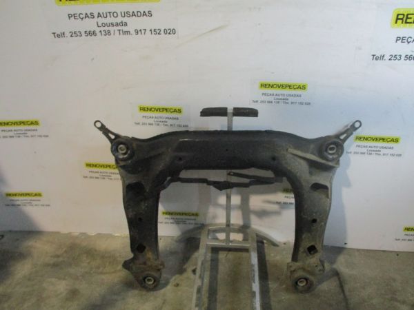 Charriot frente AUDI A4 (8E2, B6)