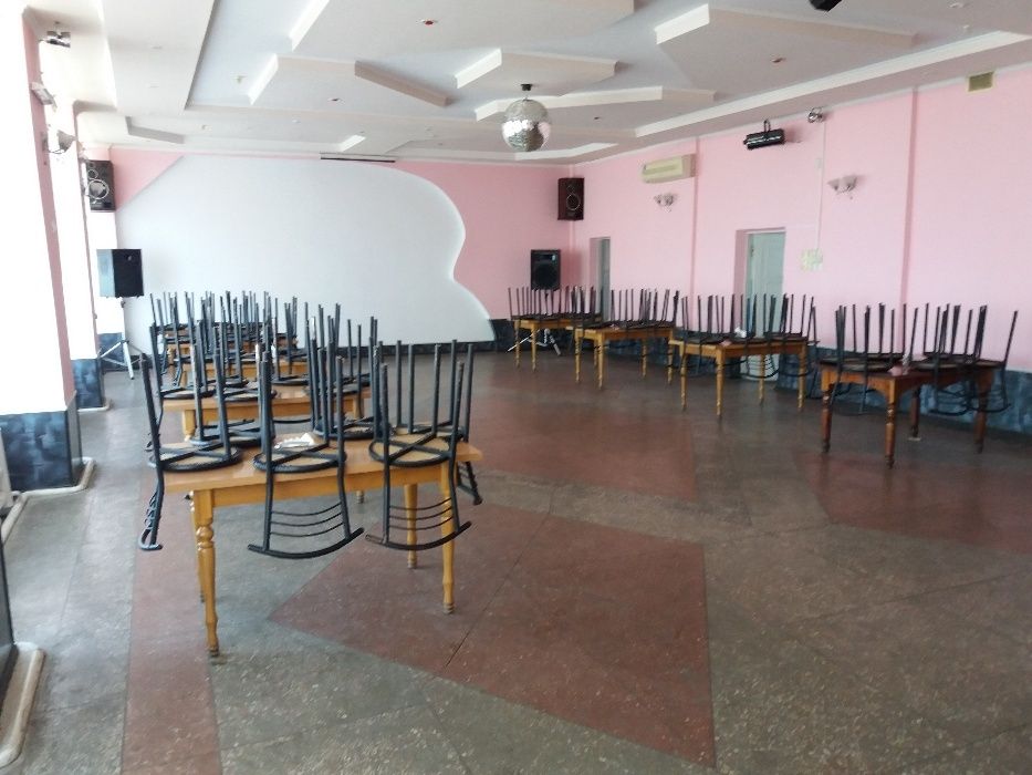 Срочно продам кафе+магазин в одном здании.