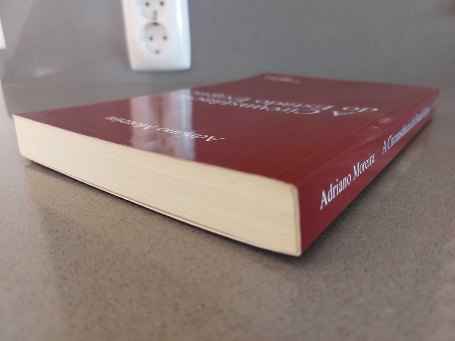 Adriano Moreira - A Circunstância do Estado Exíguo (PORTES GRATIS)