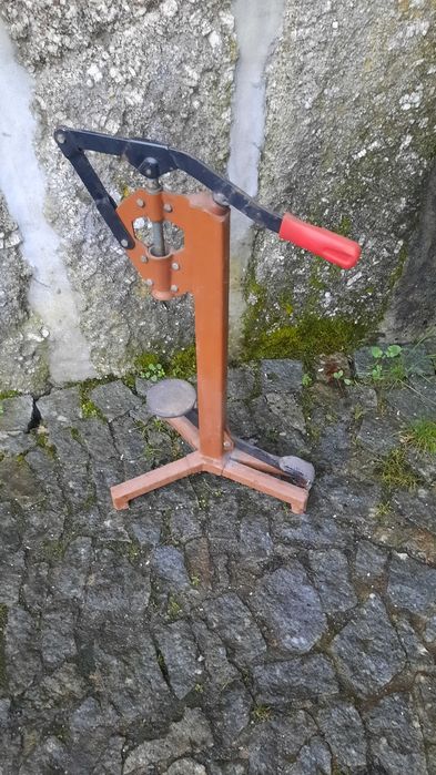 Engarrafador em Travassós-Fafe