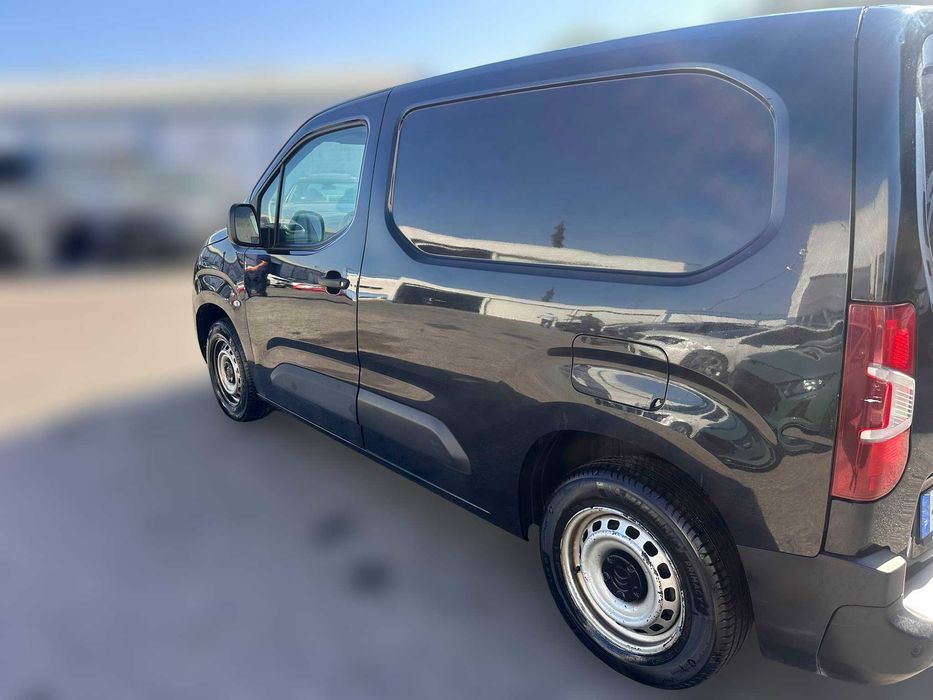 Citroën Berlingo 1.5 BLUEHDI 100 de 2021 Salvado