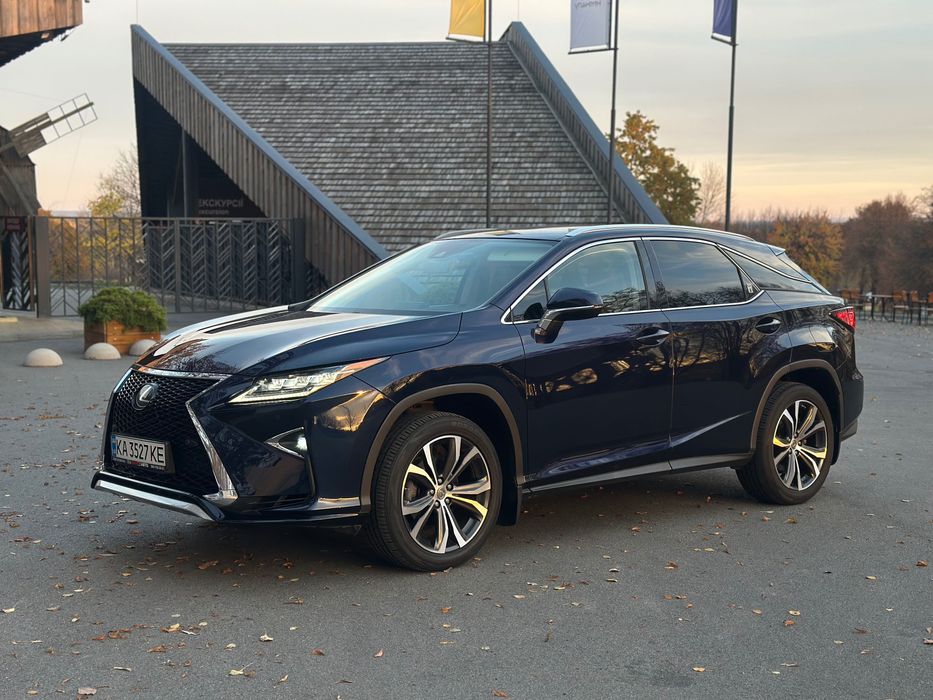 Продам офіційний лексус RX