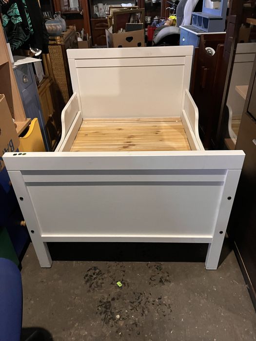 Łóżko IKEA rosnące z dzieckiem Białe Drewniane Rozsuwane Rozkładane