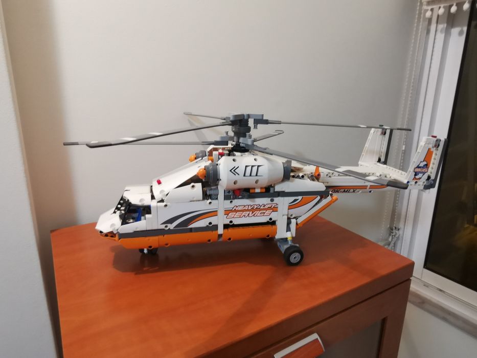 Lego 42056 Heavy lift helicopter