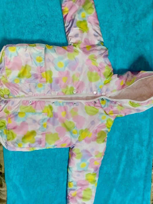 Дитяча осіння куртка