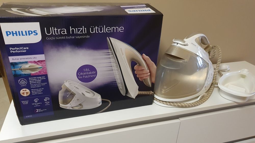 Generator pary/Stacja parowa PHILIPS PERFECTCARE PERFORMER GC8750