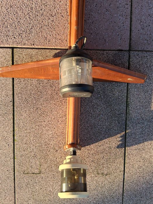 Maszt nawigacyjny,krzyż,