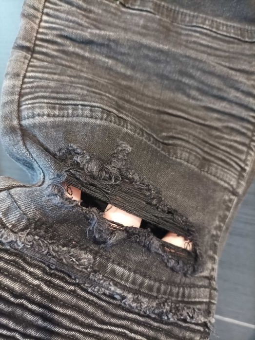 Джинсы Байкерский стиль Cafe Racer. Рваные. Размер W31/L32 Рост 170см