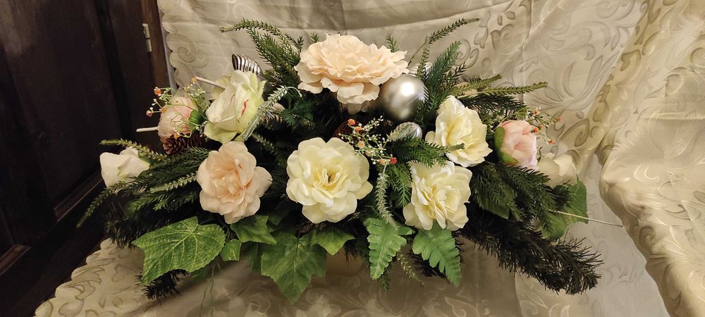 OKAZJA Stroik na grób, kompozycja kwiatowa świąteczna