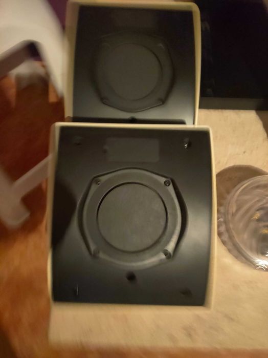 Vendo material audio e video , q acoustic , jvc , egreat..