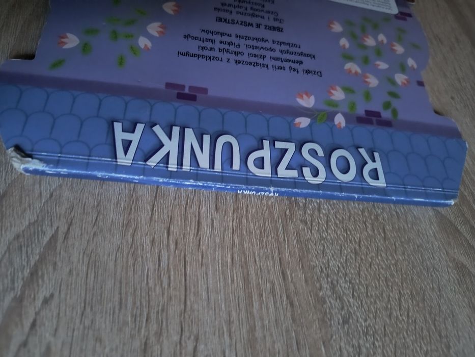 Roszpunka książka z rozkładanymi elementami