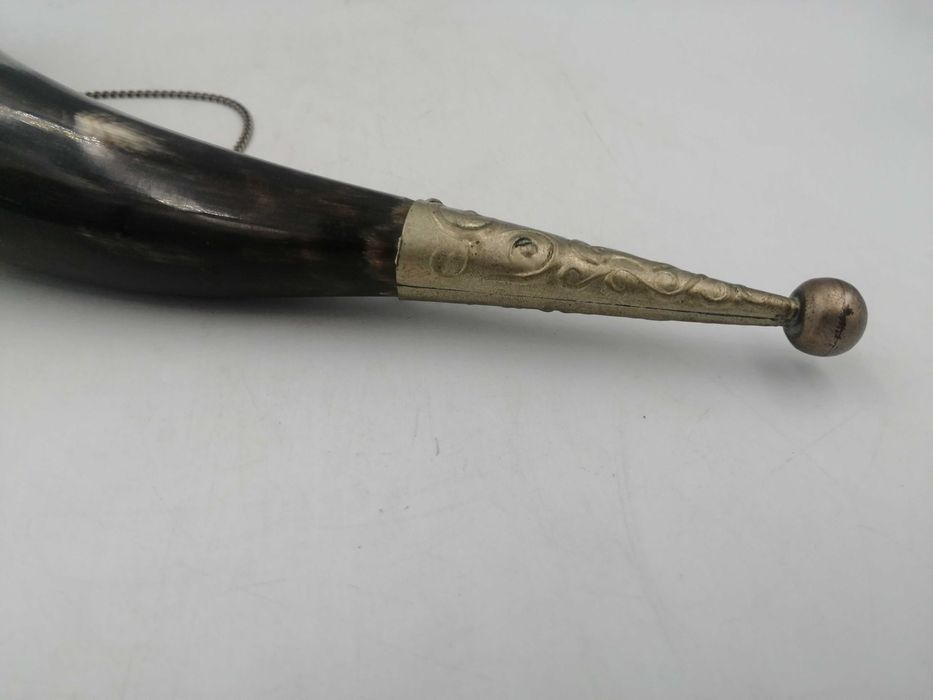 Naturalny bawoli róg Wikinga kufel myśliwski okuty 1