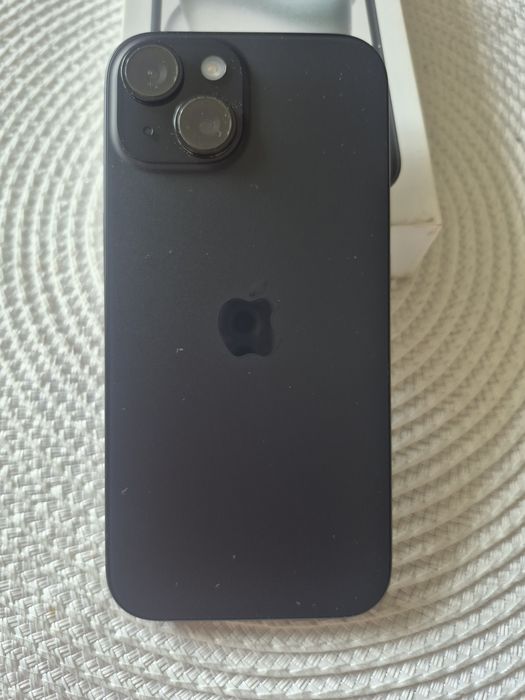 iPhone 15 128GB czarny