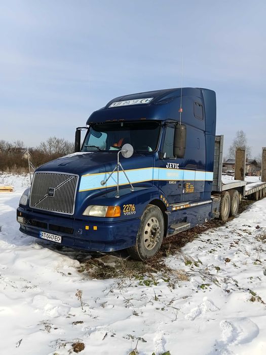 Volvo vnl 670 сідловий тягач