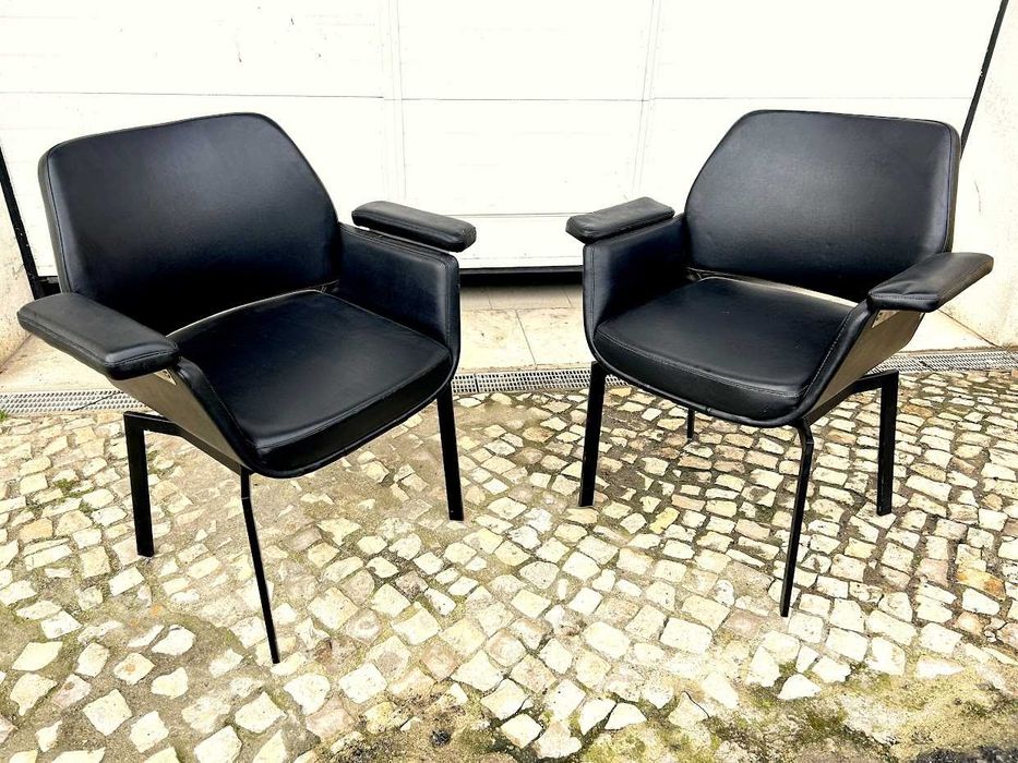 Cadeirão olaio vintage + 74comp x 59prof x 83alt.