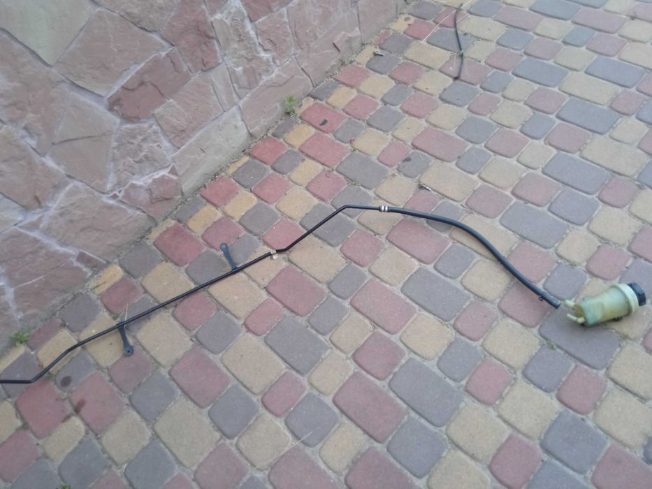 Комбіновані шланги і трубки для масла гідравліки возвратка Фокус Mk1