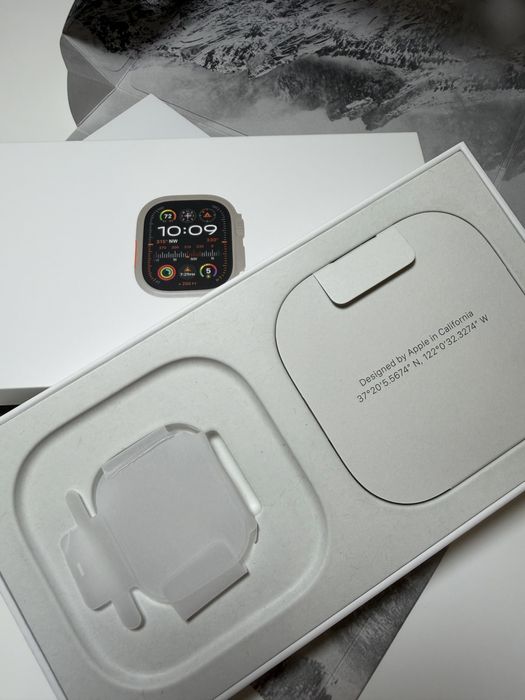 Apple Watch Ultra 2 Titanium GPS + Milanese Loop Titanium
