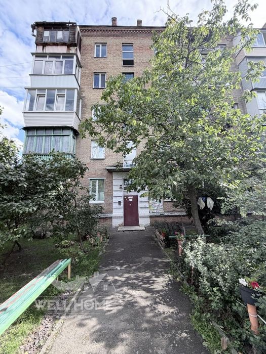 Продаж квартири 2к Пластова, 17 м.Чернігівська Київ
