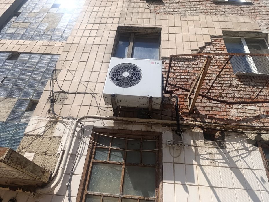 Кондиционер канальный LG B24LH.
