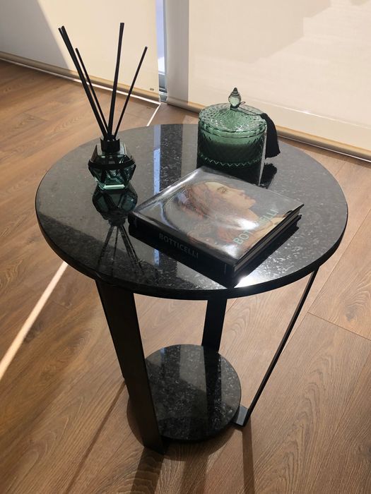 Mesa de Apoio Com Tampo Granito