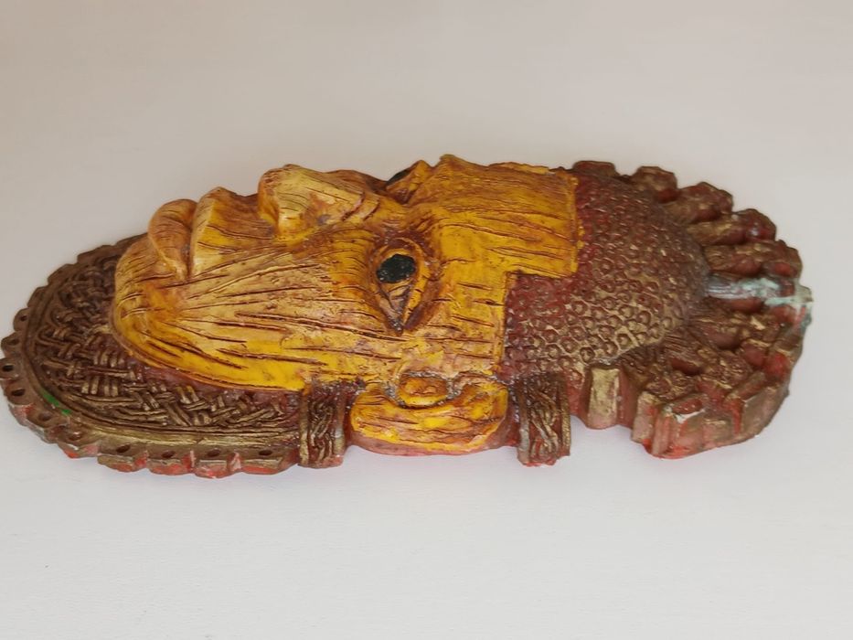 Máscara decorativa "Rainha-Mãe Iyoba"
