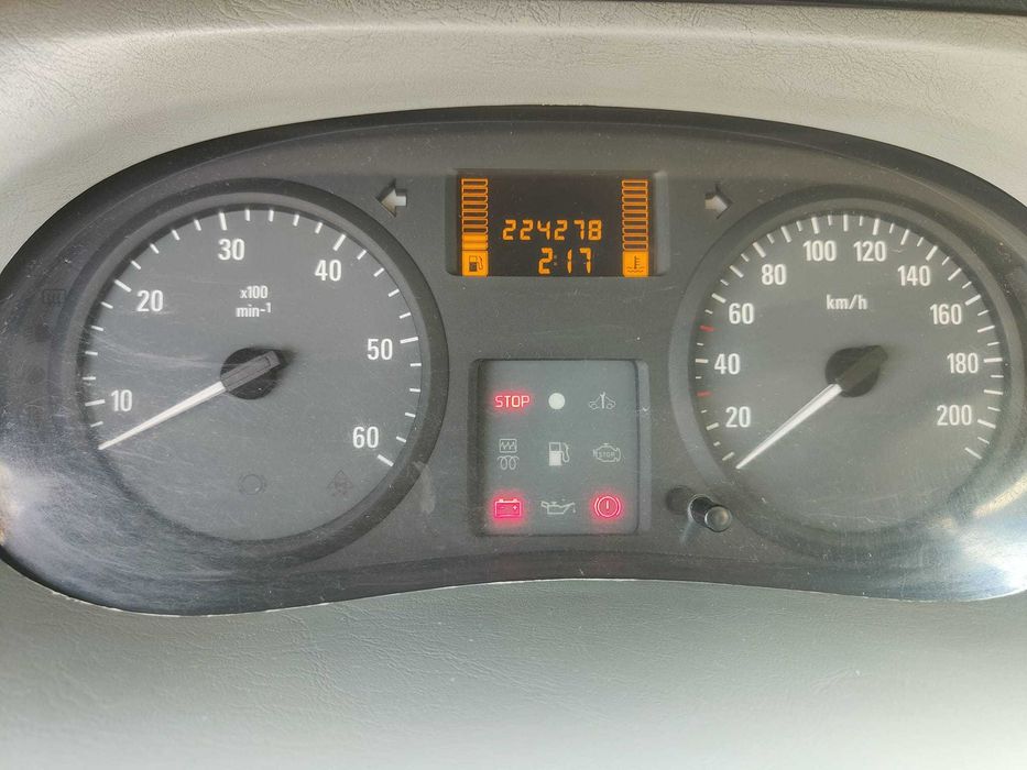 Opel Vivaro 9 lugares