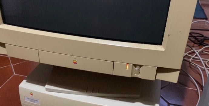 Monitor Apple multiple scan 1705