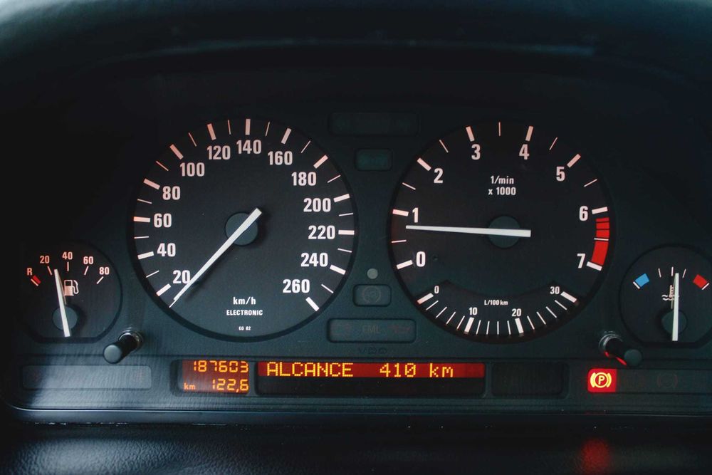 BMW E34 535i - Certificado Museu Caramulo