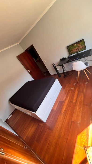 Quarto na parede