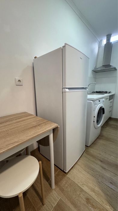 Alugo habitação T.0