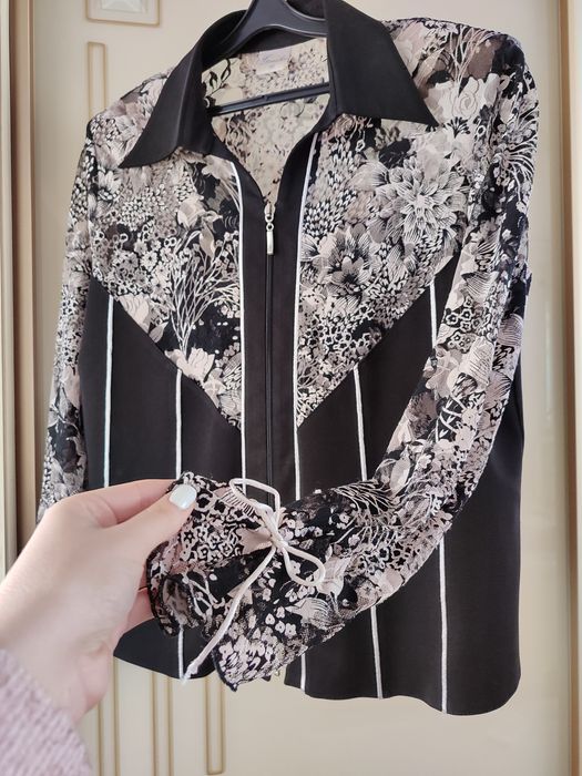 Жіноча ажурна блузка