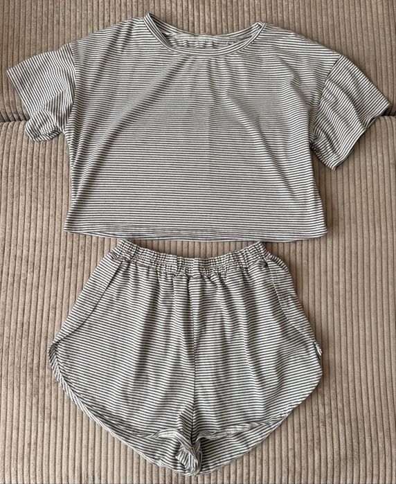 Piżama damska szara w paski S / 36 spodenki crop top na lato