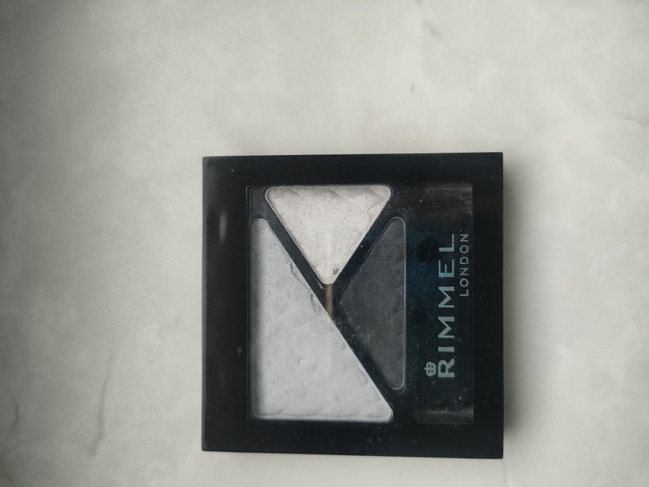Cienie do powiek Rimmel