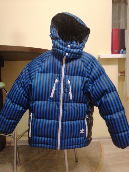 Пуховик Adidas. Тёплый.