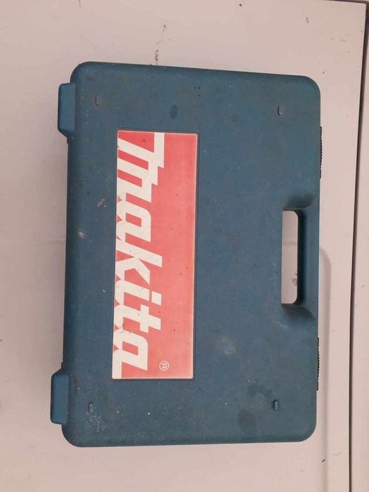 Шуруповерт Makita