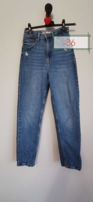 Dżinsy mom slim BERSHKA