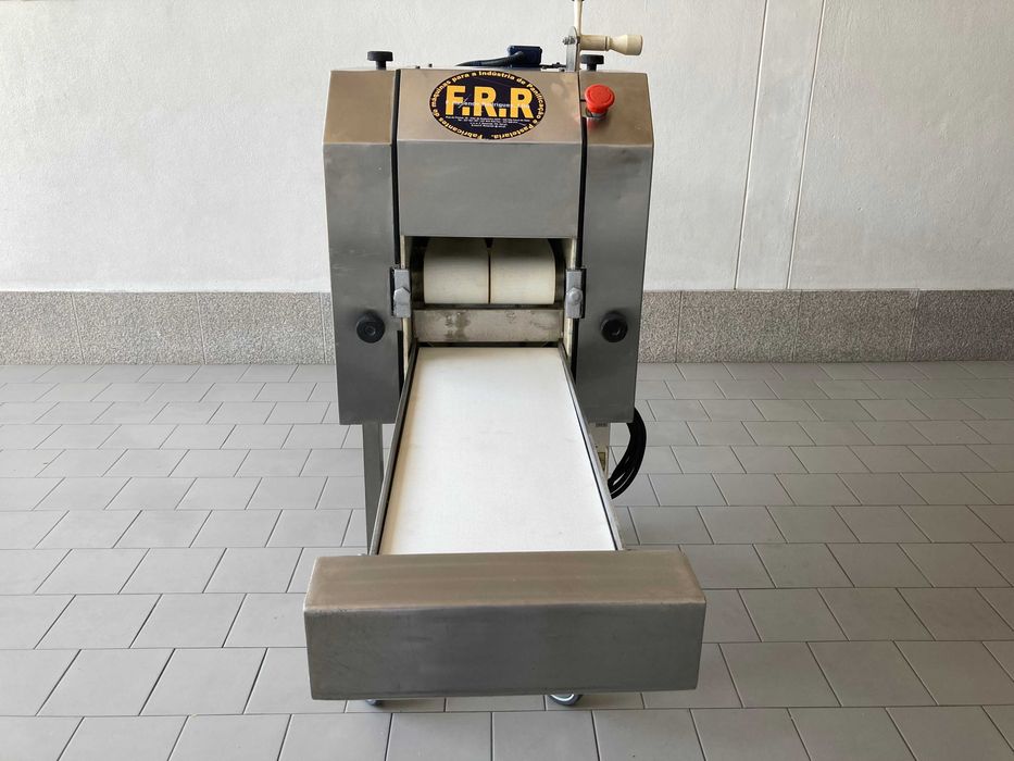 Vincadora 2 filas com laminas para corte pão bijú