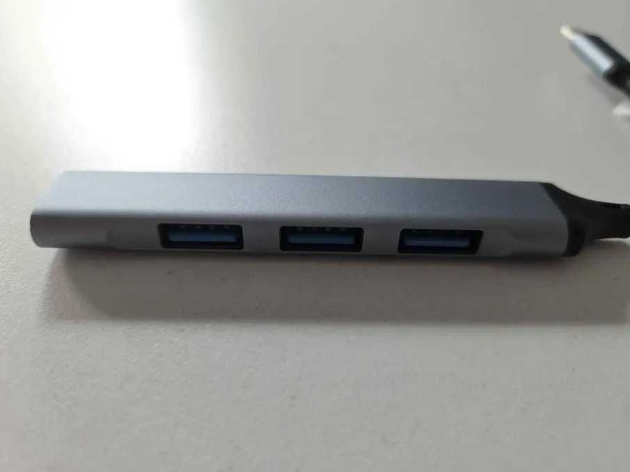 Hub USB-C, 4 USB, nowy!